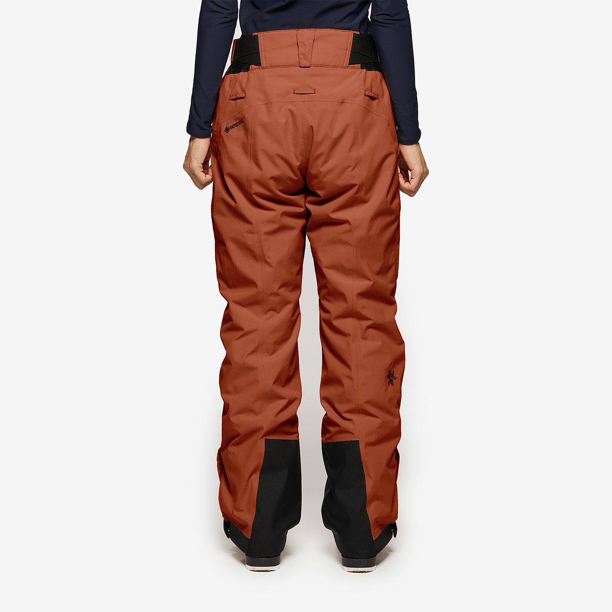 2324 GOLDWIN W's GORE-TEX 2 L Cargo Pants : GW33351
