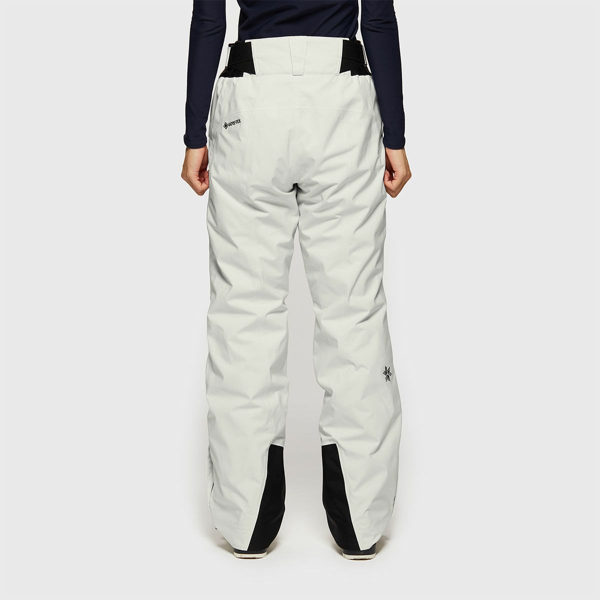 2324 GOLDWIN W's GORE-TEX 2 L Pants : GW33350