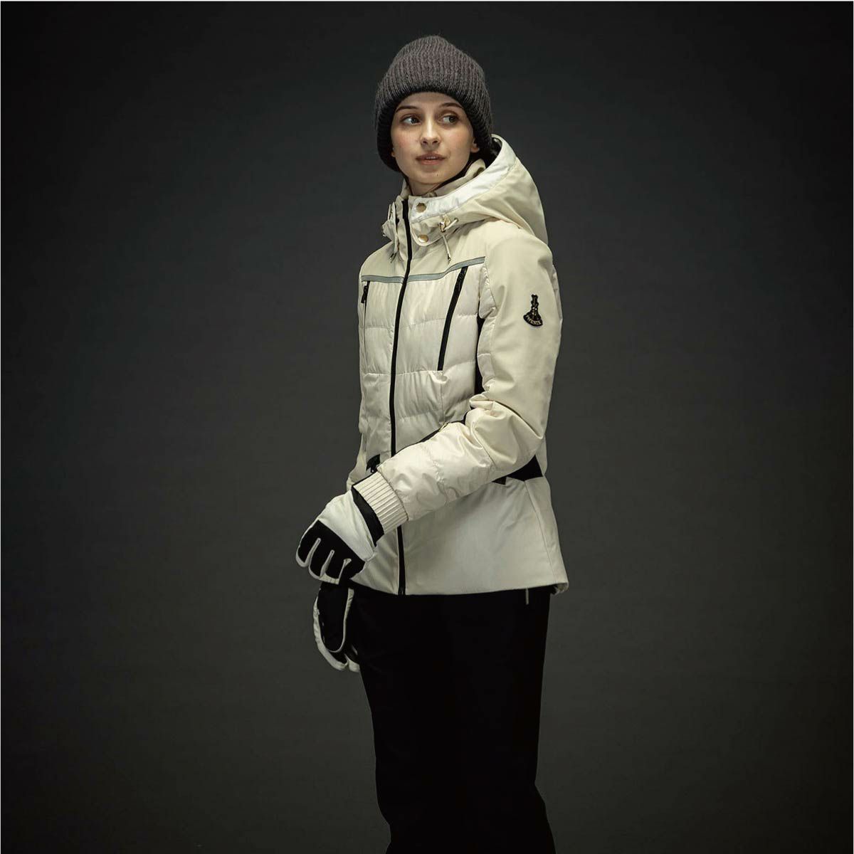 2425 PHENIX Elegant Snow Jacket : ESW24OT54
