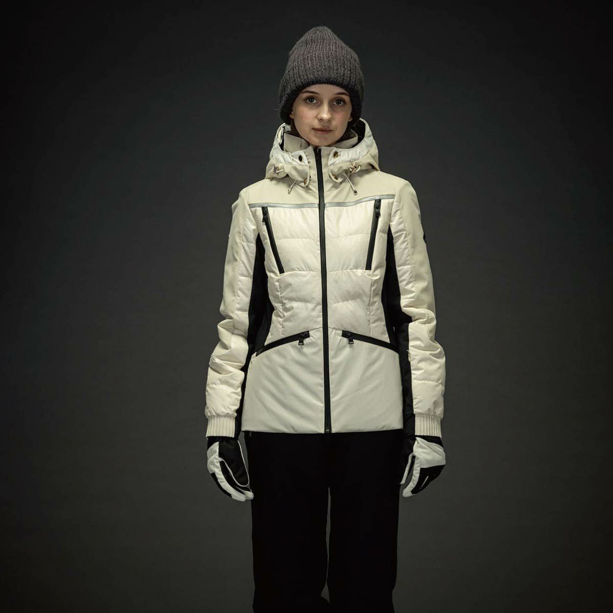 2425 PHENIX Elegant Snow Jacket : ESW24OT54