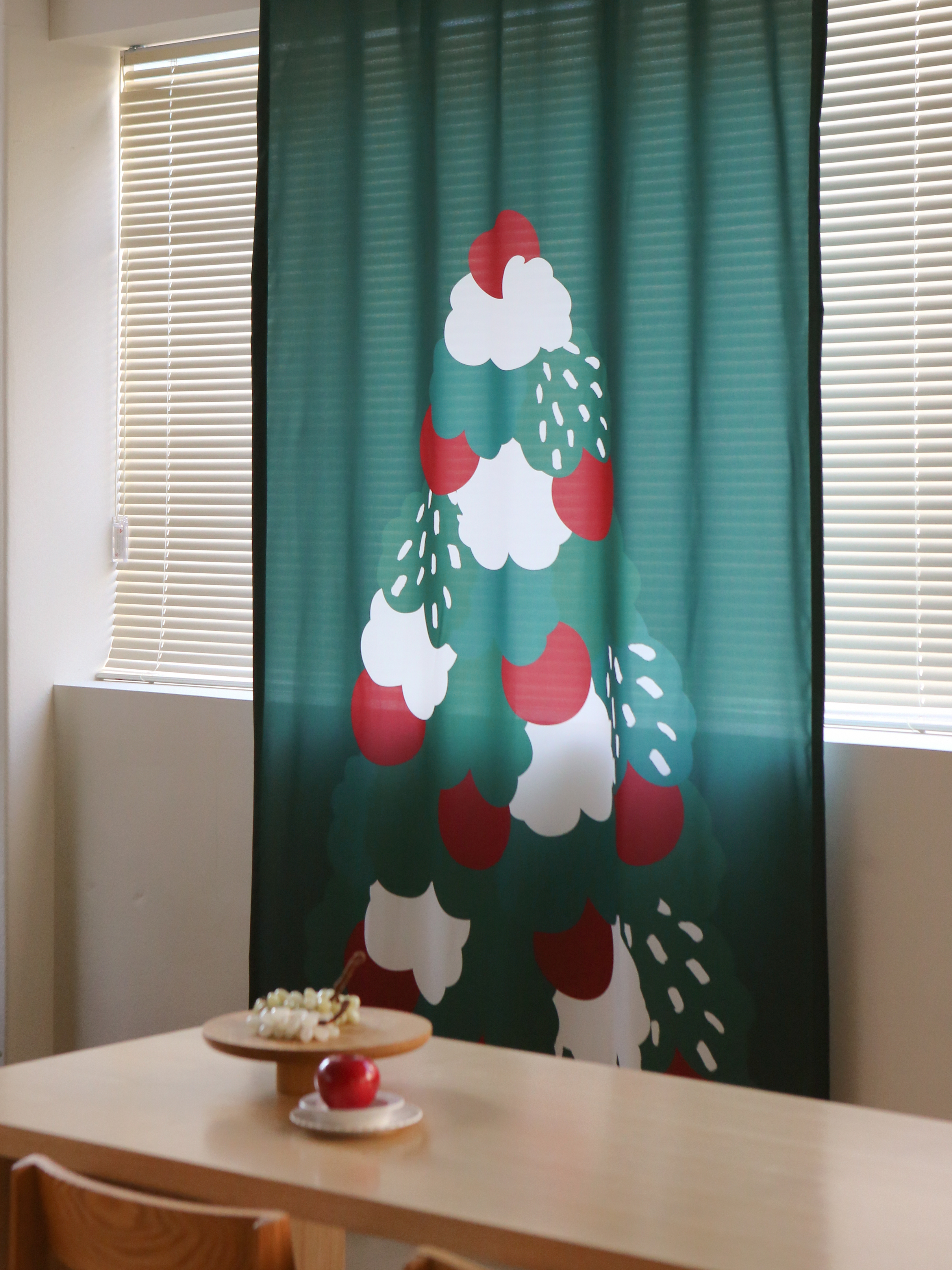 Whipping cream tree green 포인트 커튼