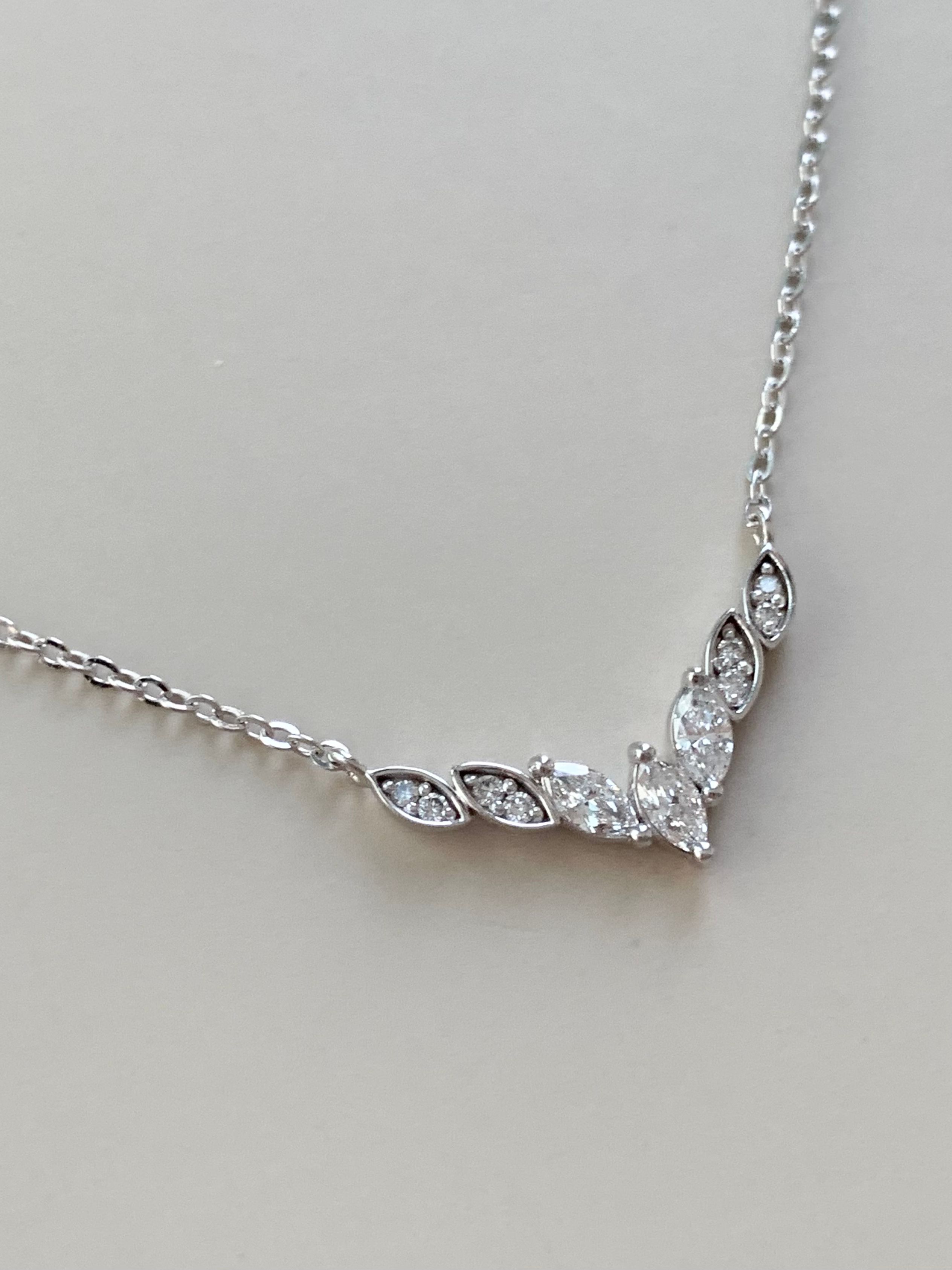 RUA NECKLACE (Lab diamond)