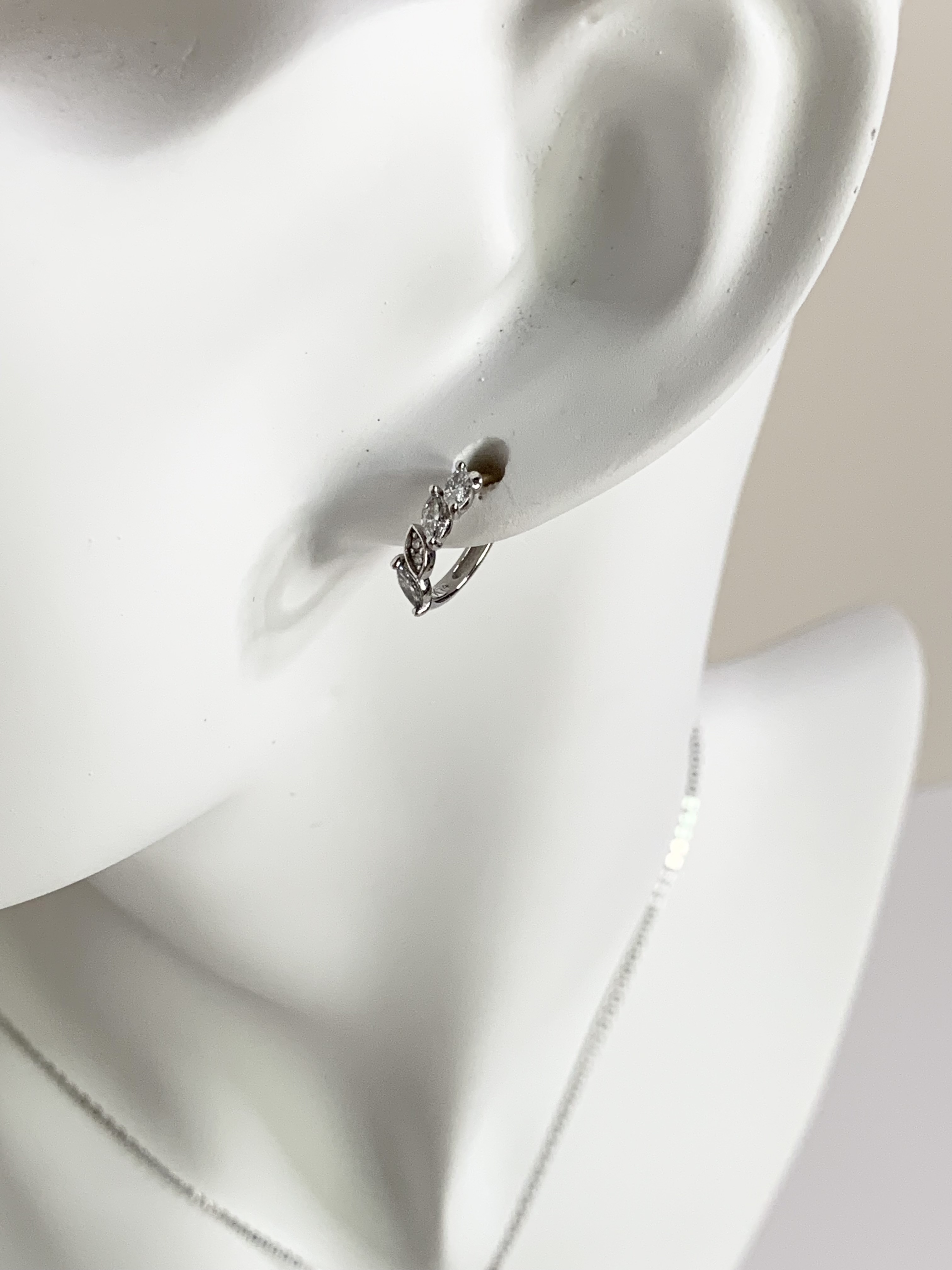 RUA EARRINGS (Lab diamond)