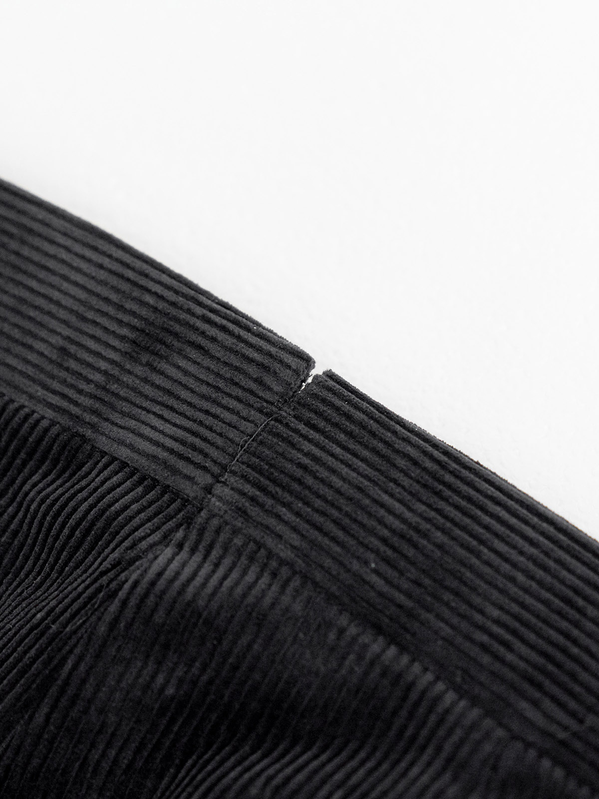 Tailored 2-Pleats Pants #011 [Black corduroy]