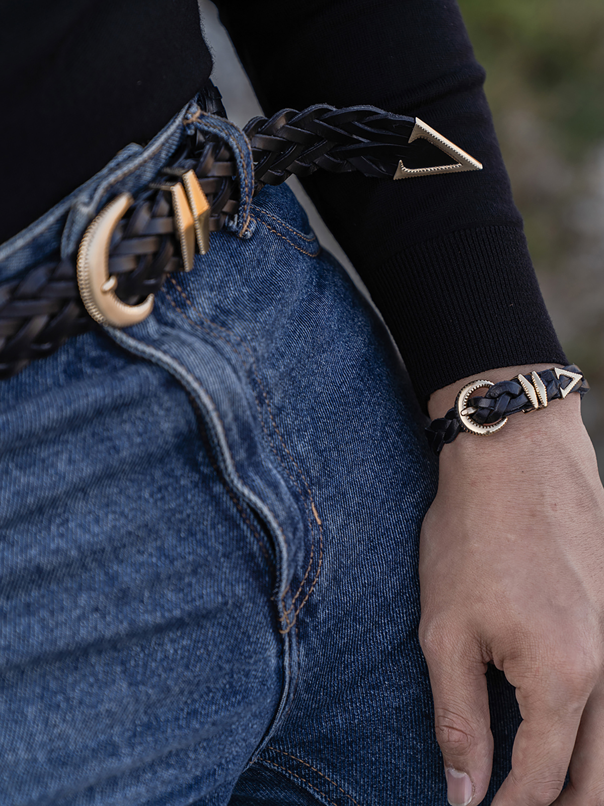 Signature AC Bracelet #001 [W.black & Gold]