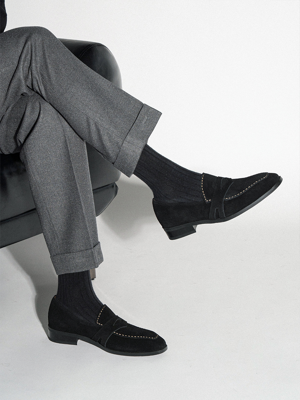 Ardor Loafers #1010 [Black suede]