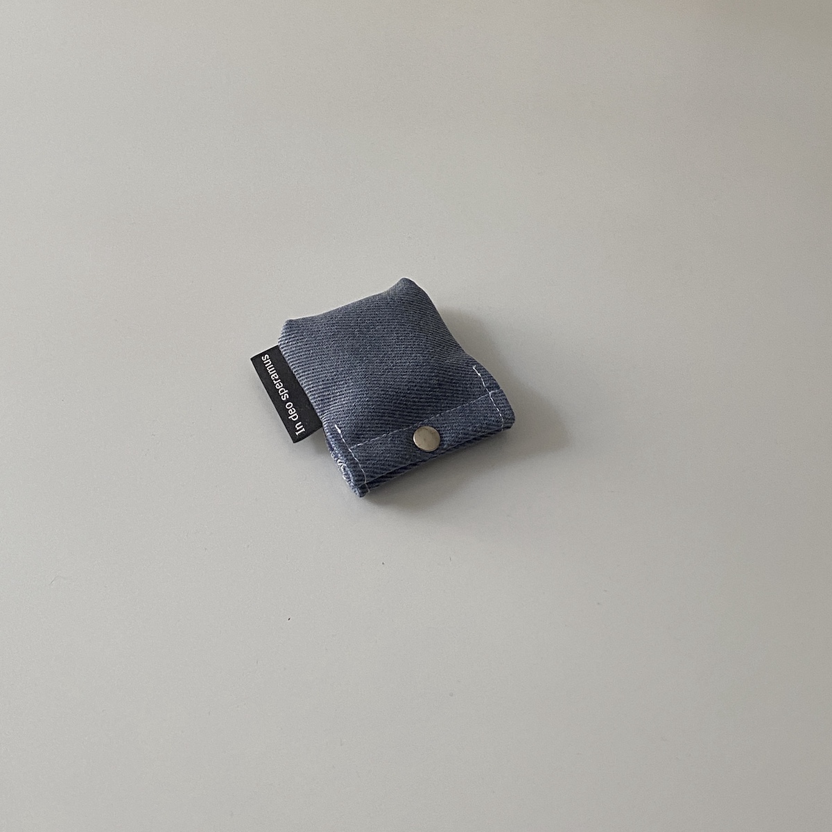 빈티지 데님 에어팟 케이스 (Vintage denim airpods case)