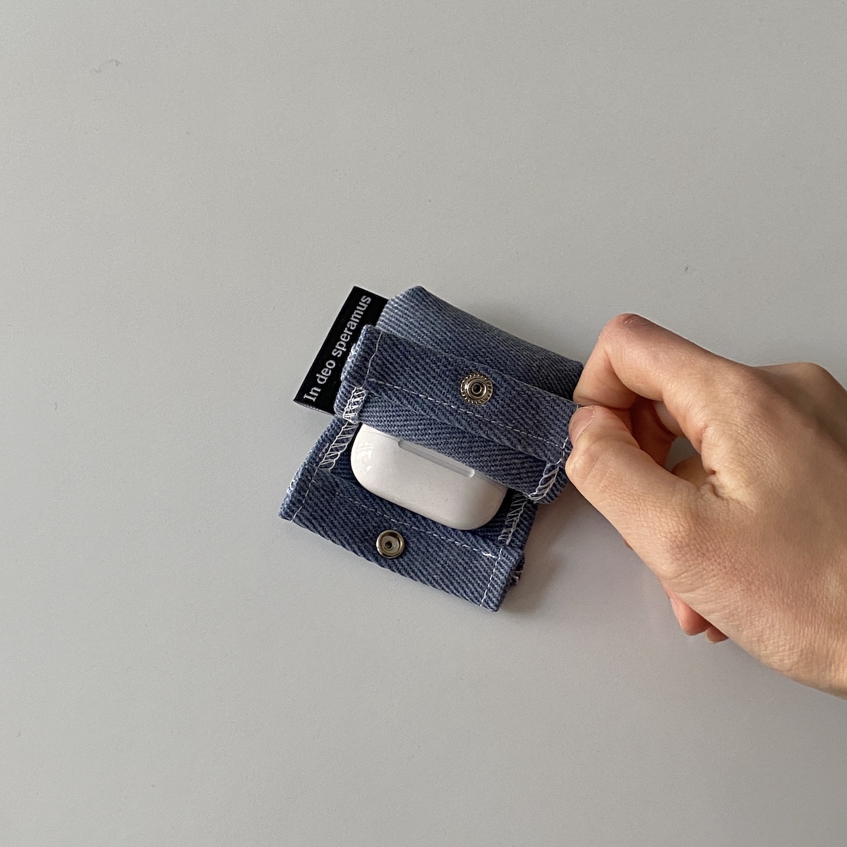 빈티지 데님 에어팟 케이스 (Vintage denim airpods case)