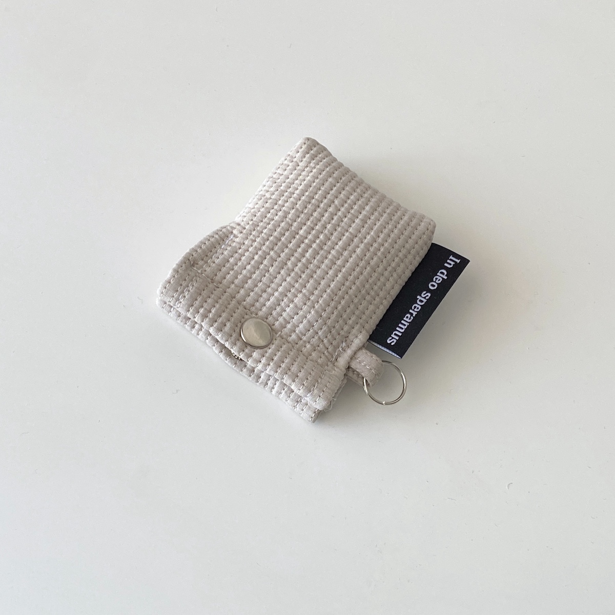 퀼팅 아이보리 에어팟 케이스 (Quilting ivory airpods case)