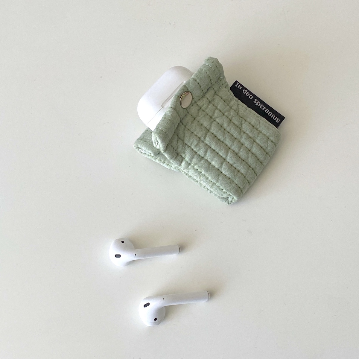 퀼팅 민트 에어팟 케이스 (Quilting mint airpods case)