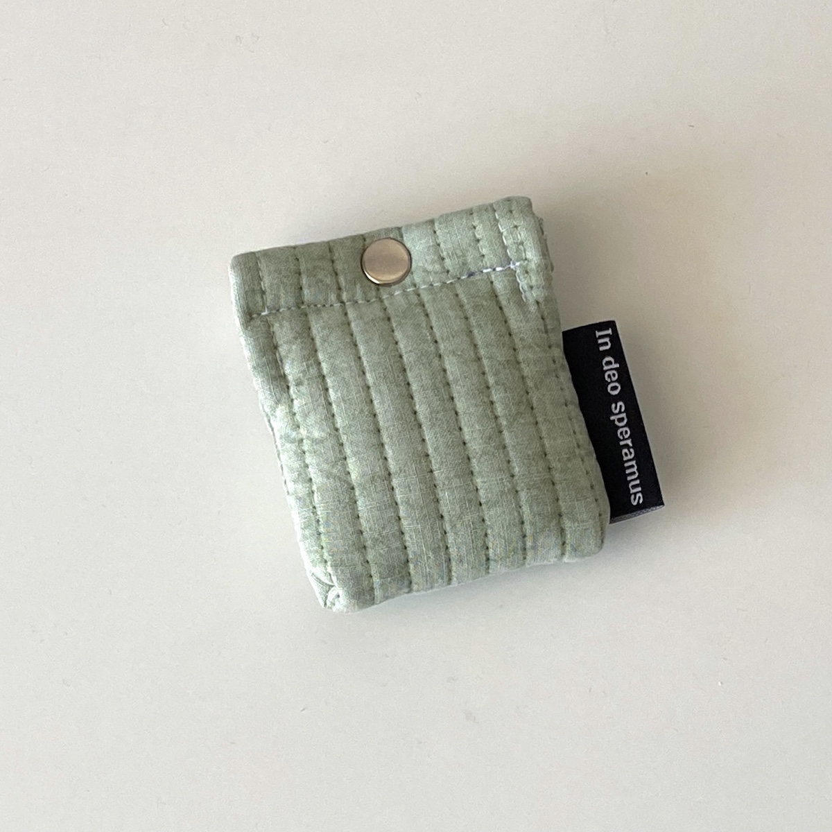 퀼팅 민트 에어팟 케이스 (Quilting mint airpods case)