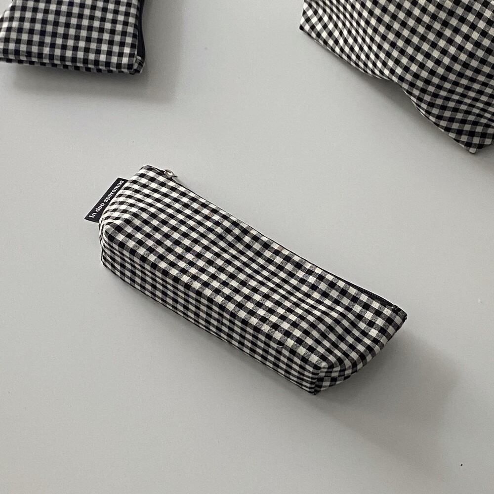 삼각 검정체크 필통