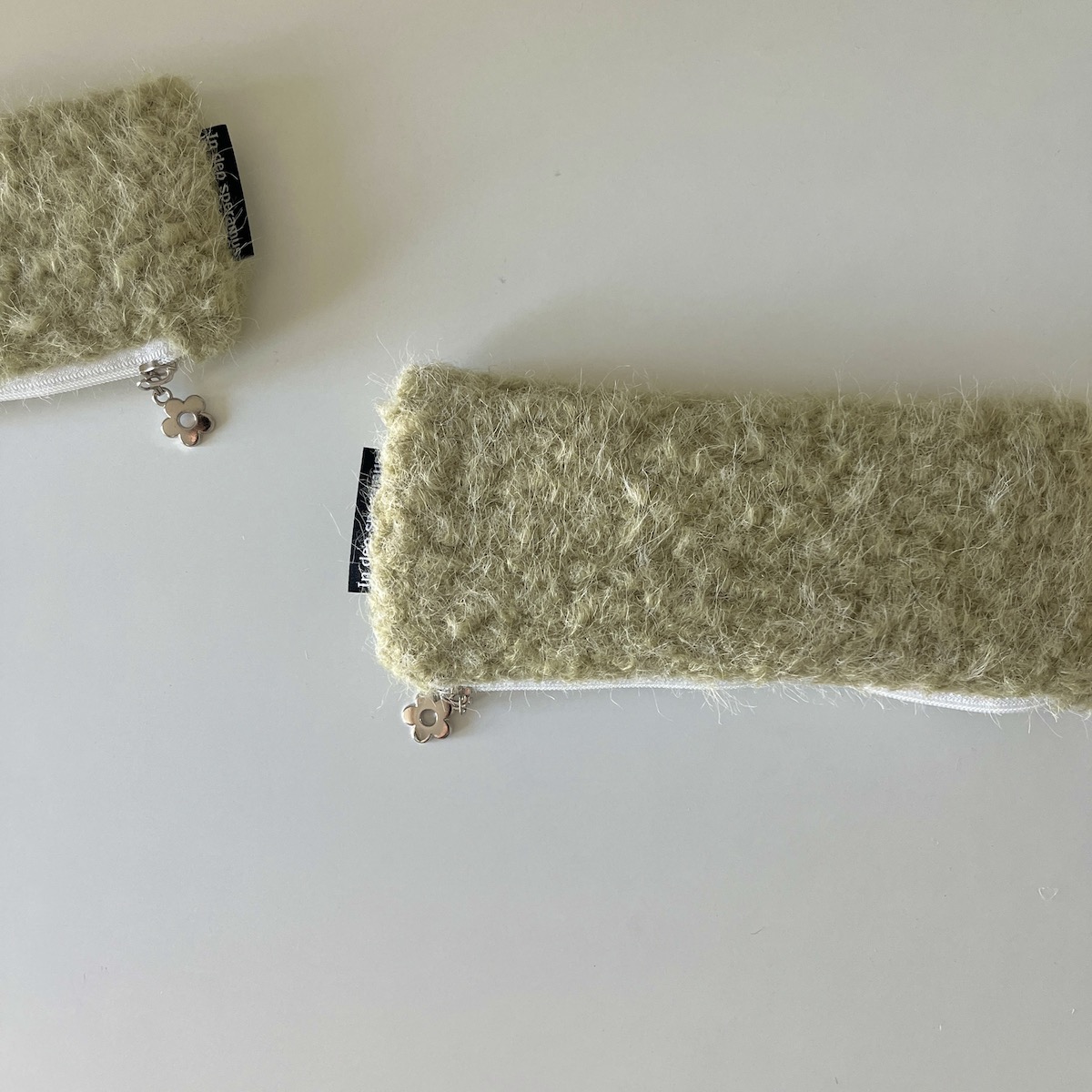 틸란 카키 필통