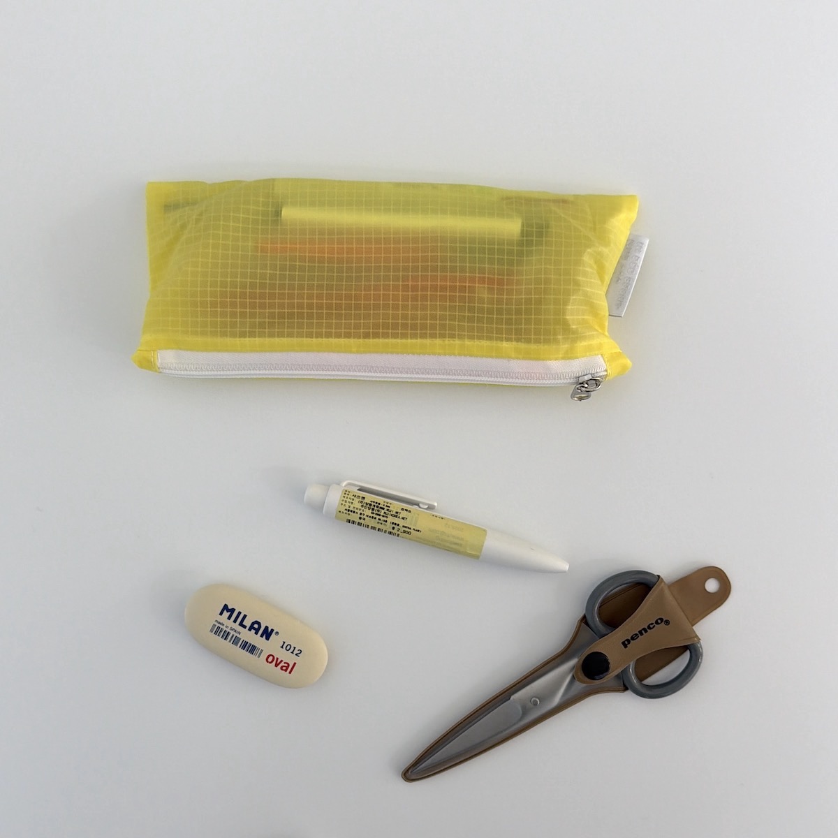 그리드 옐로우 필통