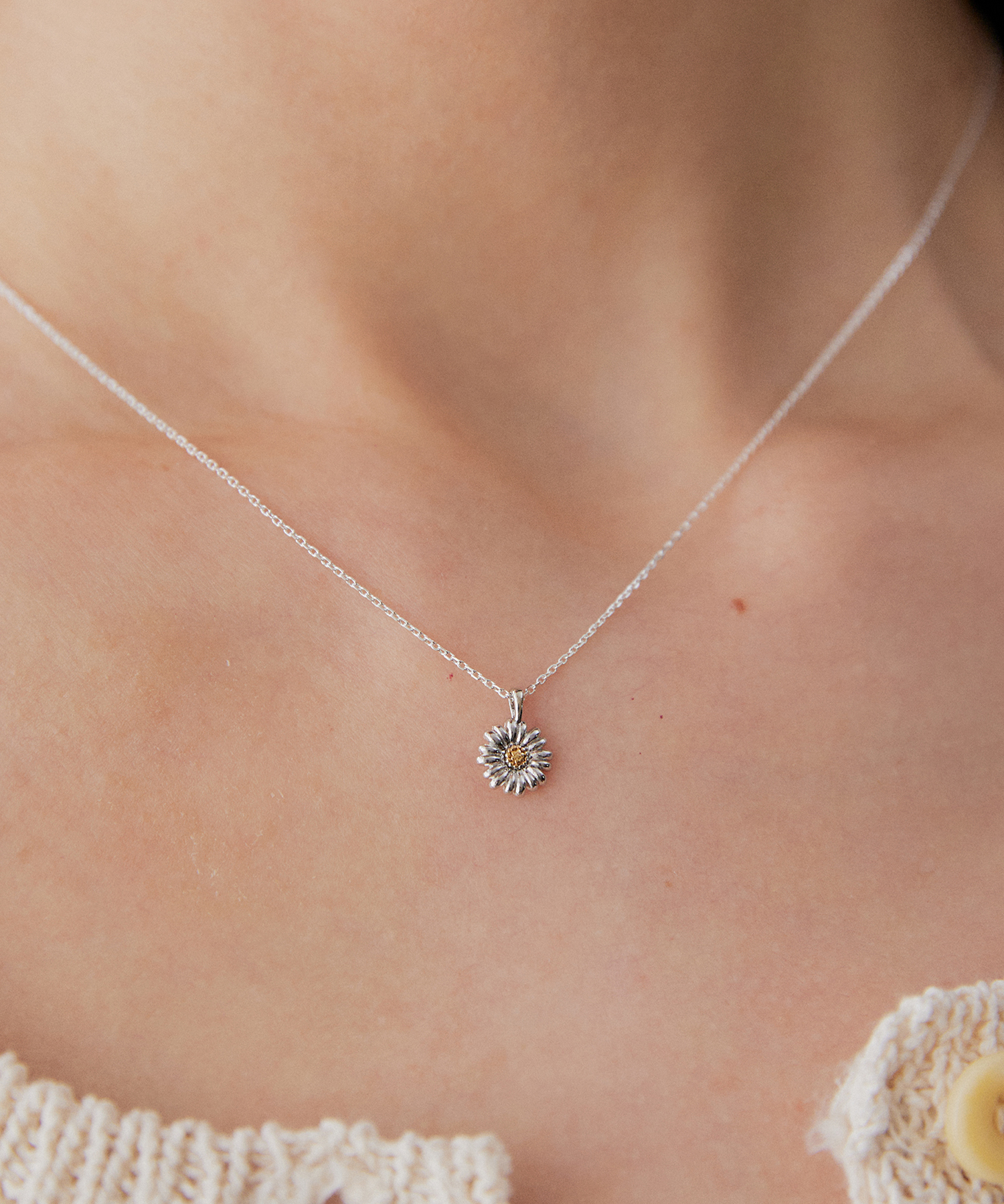 NECKLACE NO 228