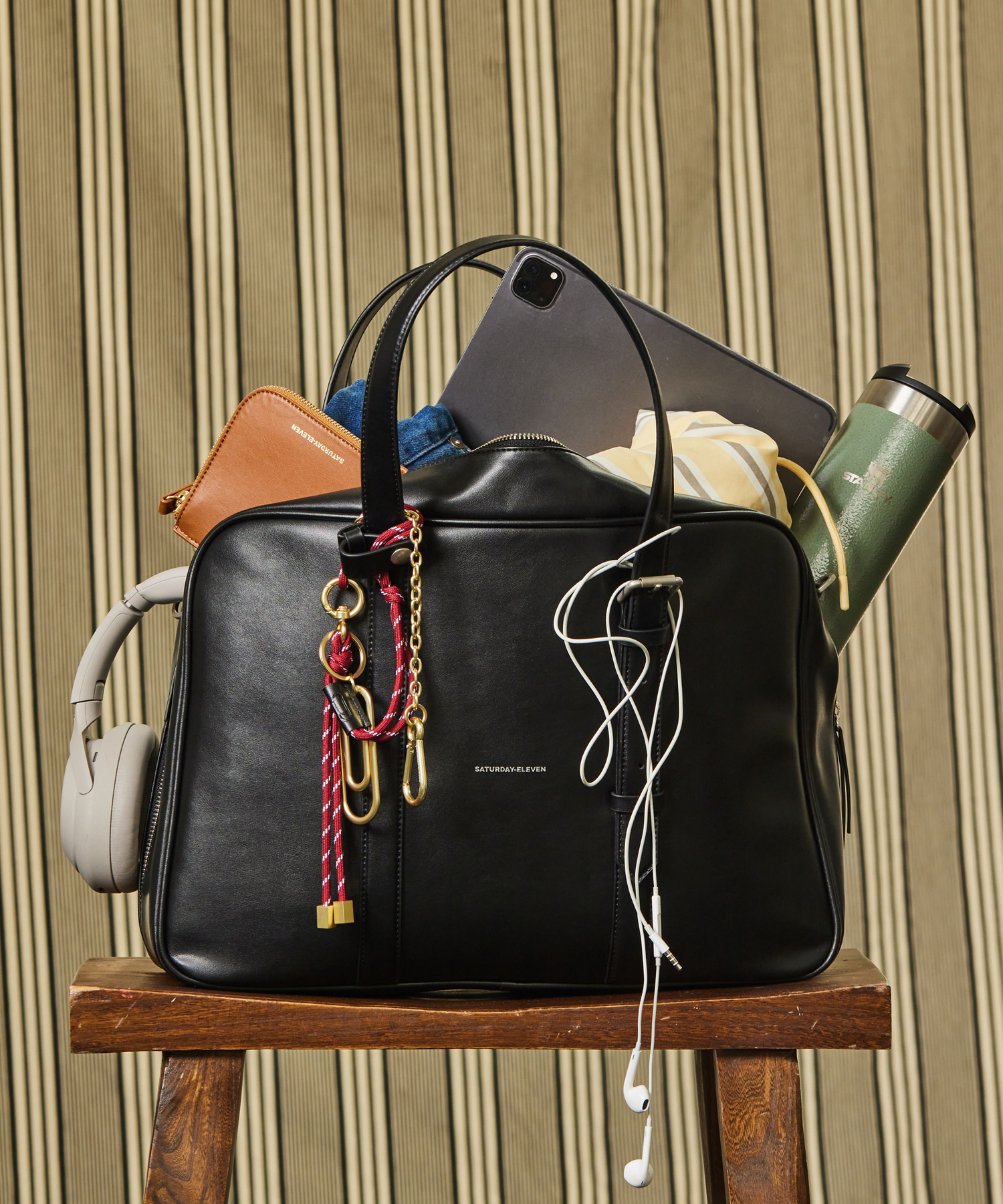NO.19 GATE TOTE