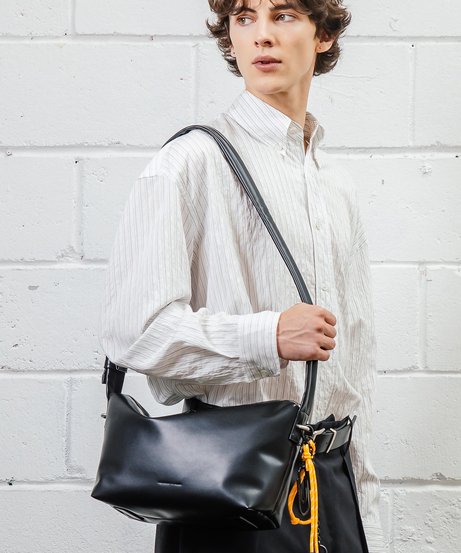NO.20 WAVE CROSS BAG + GIFT BOX(러브클립박스)