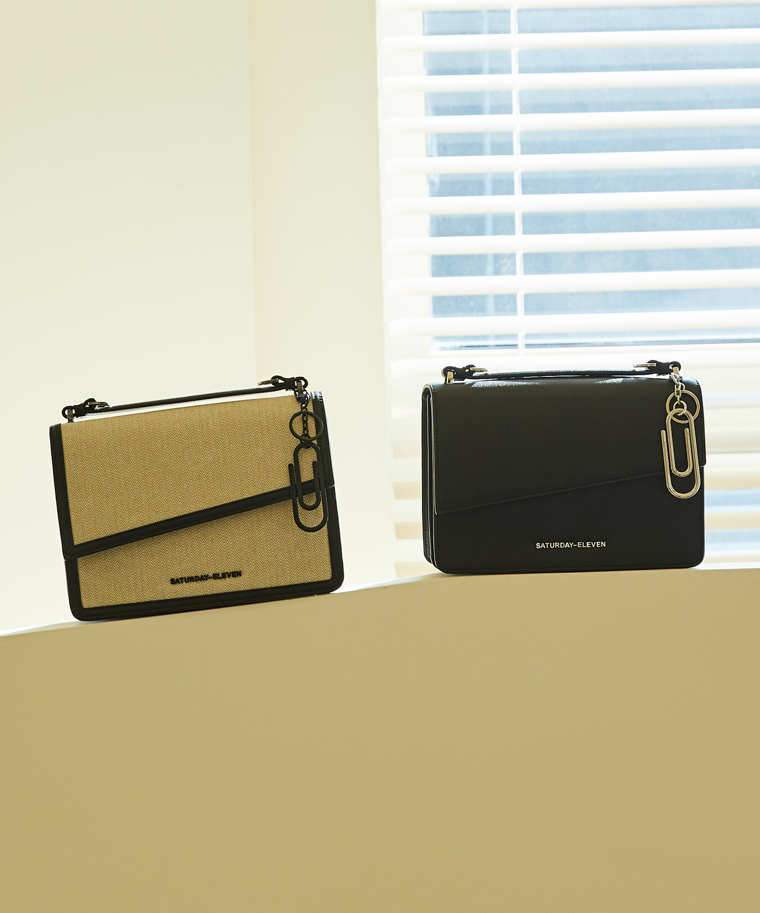 [2-PACK] NO.43 NO.33 HANDLE CROSS BAG + GIFT BOX(러브클립박스)