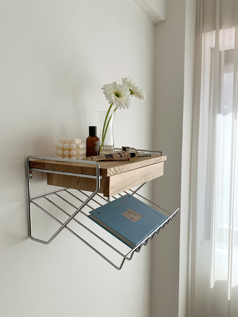 Magazinerack wall shelf (매거진랙 벽 선반)