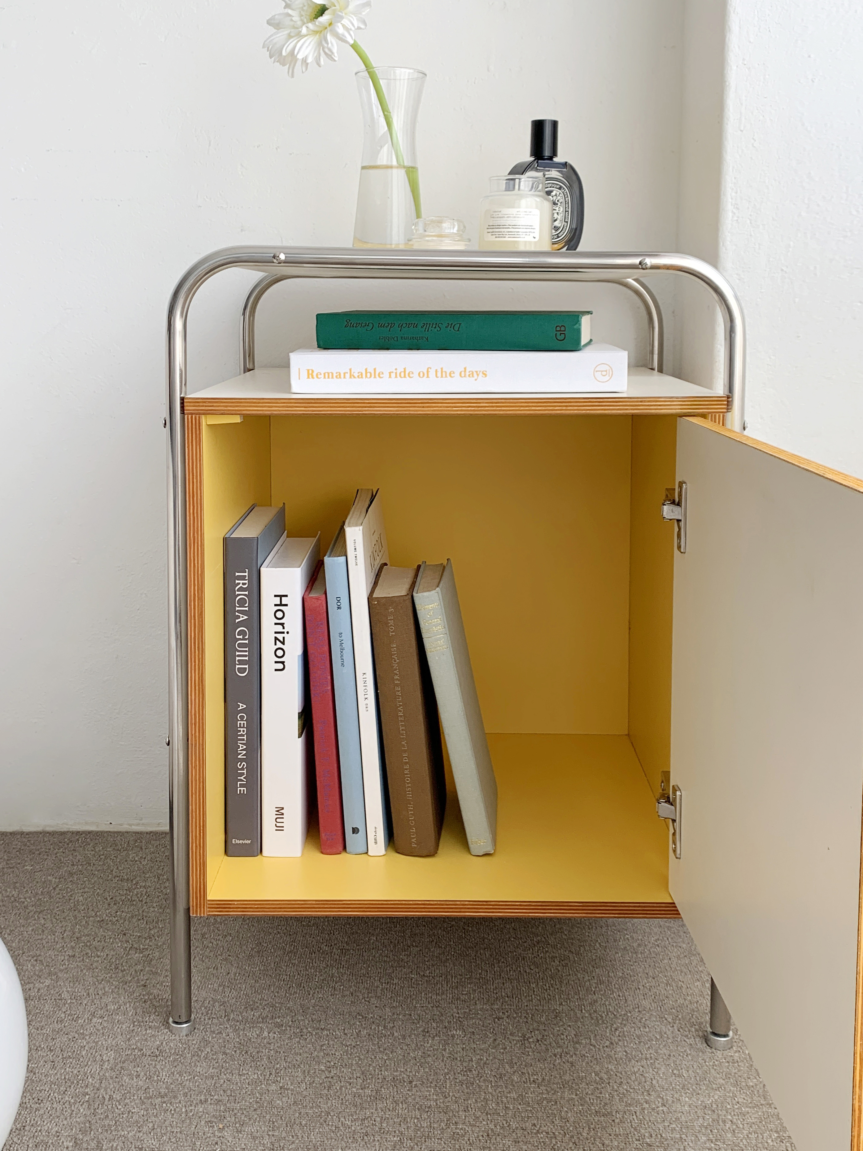 Morena side table (모레나 사이드 테이블)