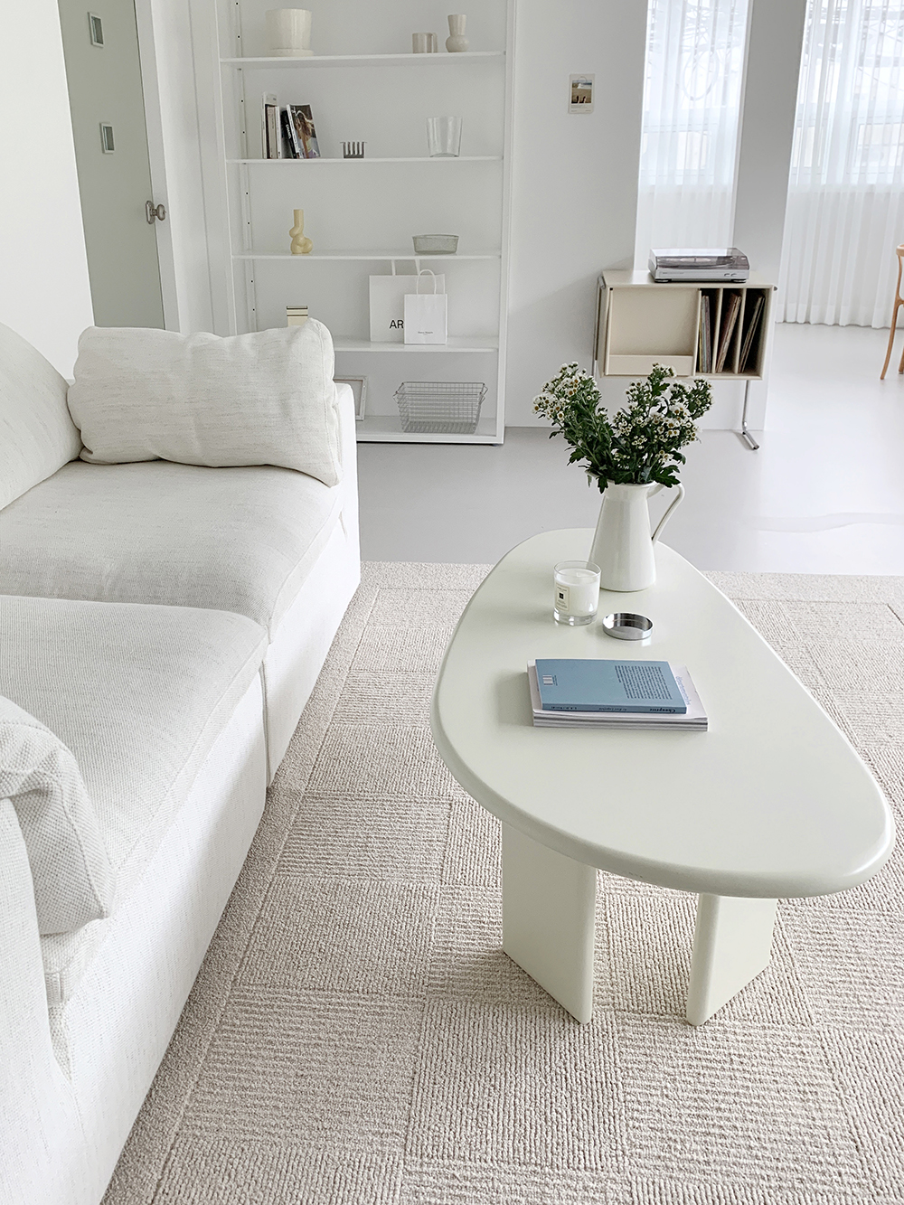 Peanut sofa table (피넛 소파 테이블)