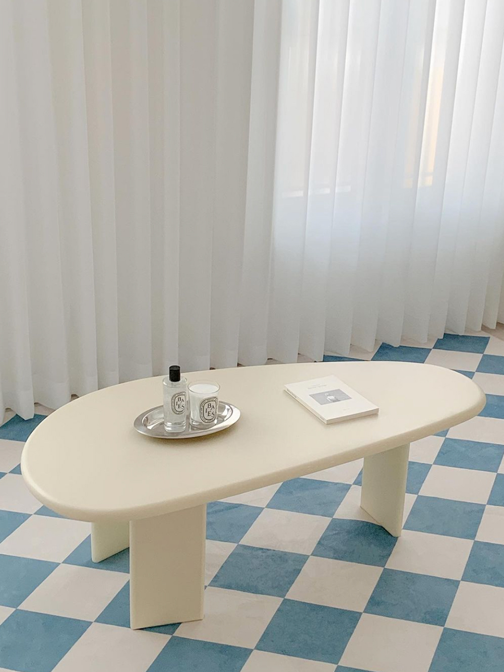 Peanut sofa table (피넛 소파 테이블)