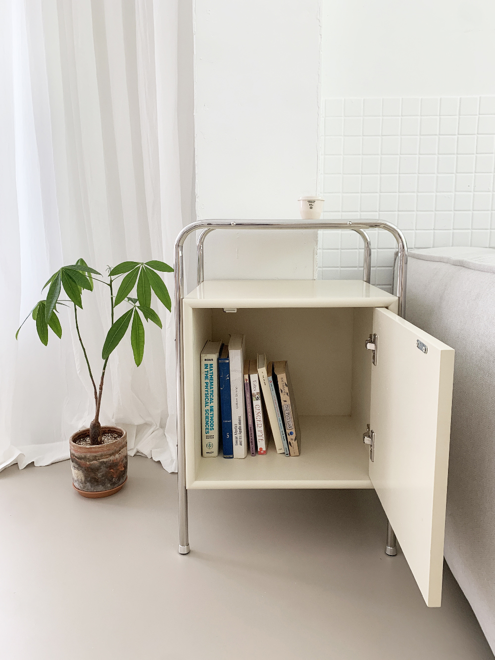 Butter morena side table (버터 모레나 사이드 테이블)