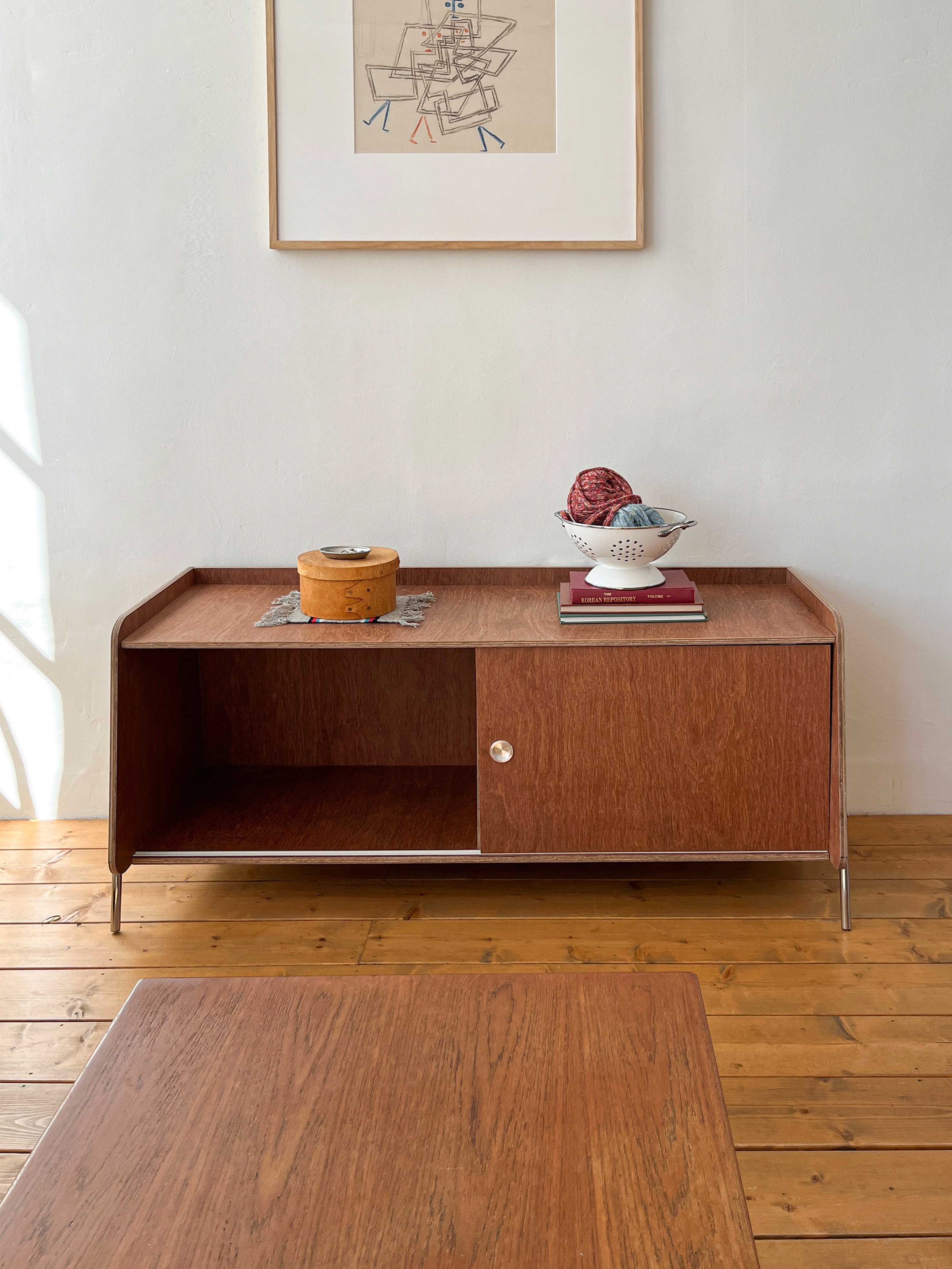 Tan wide cabinet (탄 와이드 캐비넷)