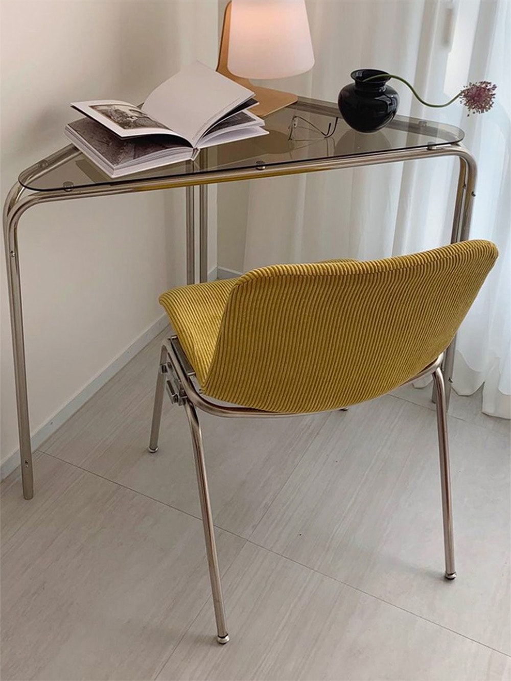 Classic to MOG chair (클래식 투 모그 체어)
