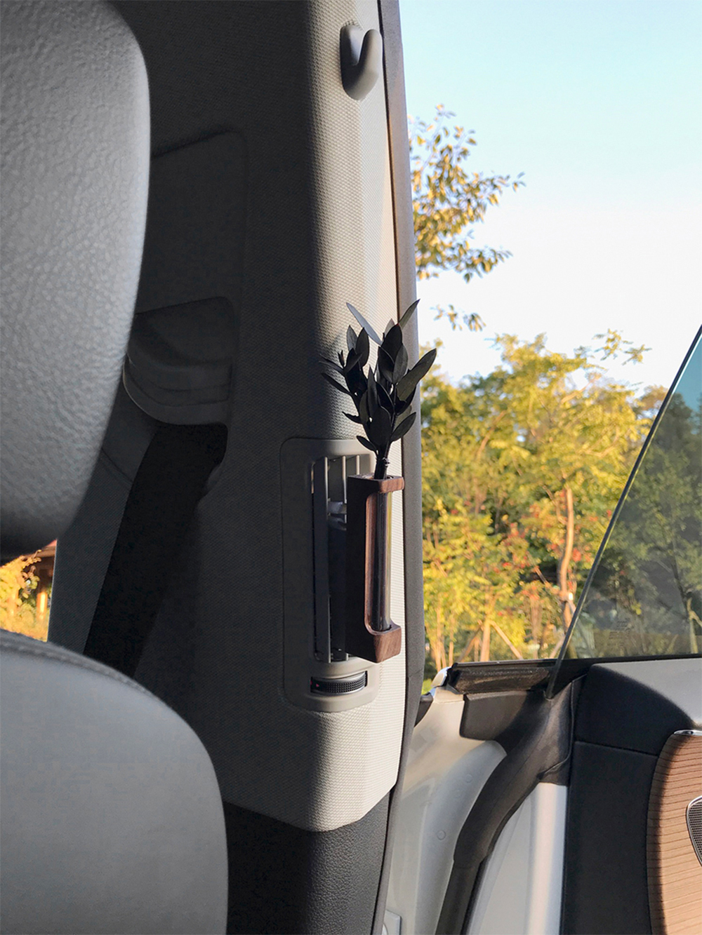 Car wood diffuser_eucalyptus (차량용 송풍구 원목 케이스 디퓨저_유칼립투스)