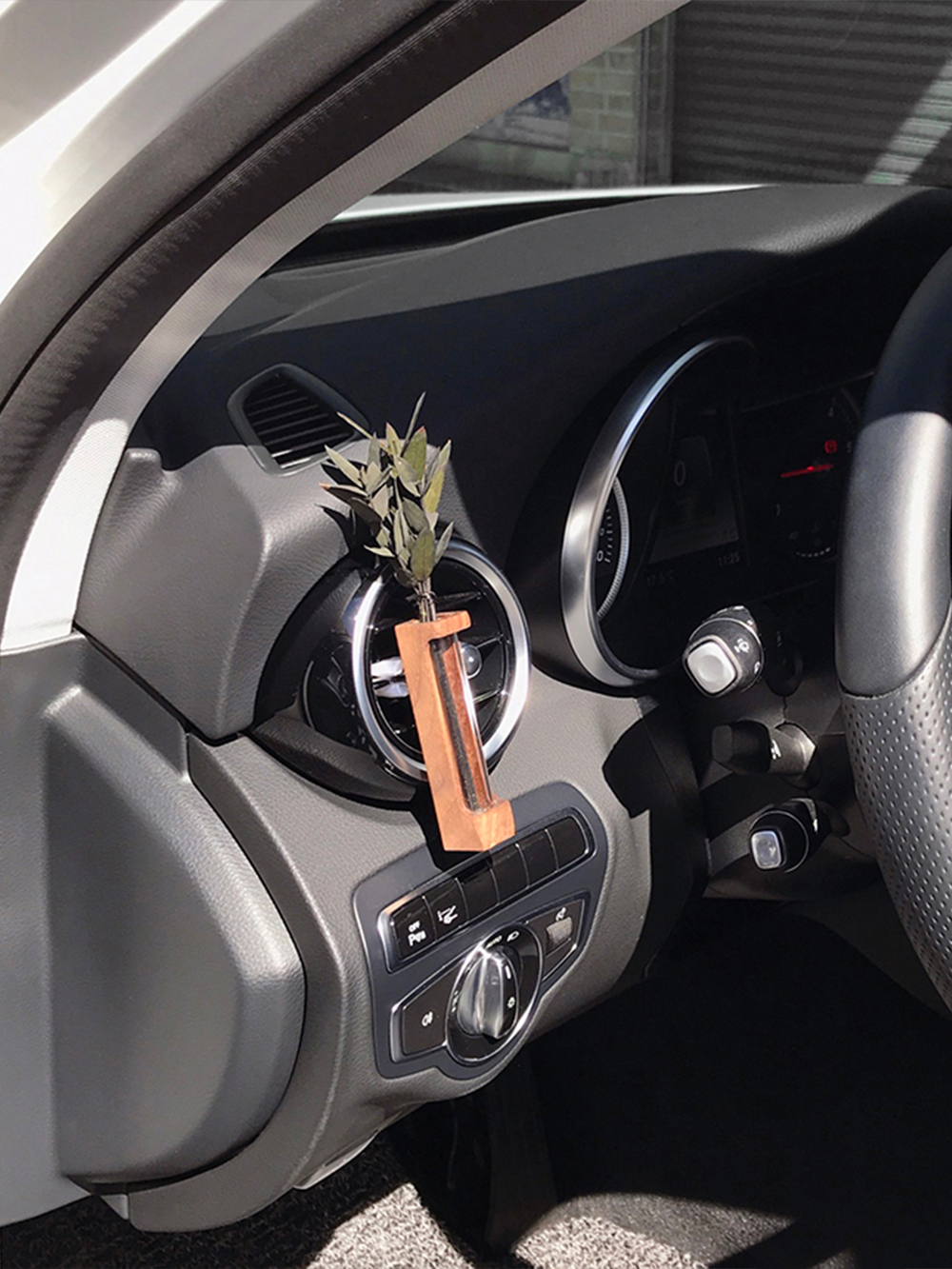 Car wood diffuser_eucalyptus (차량용 송풍구 원목 케이스 디퓨저_유칼립투스)