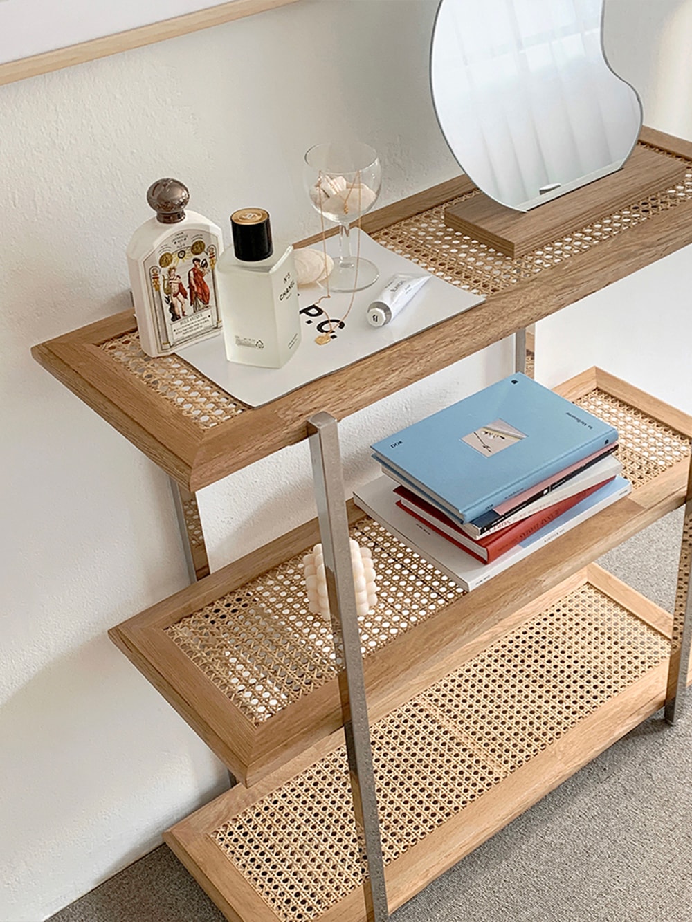Stainless cane 3-tier shelf (스테인레스 케인 3단 선반)