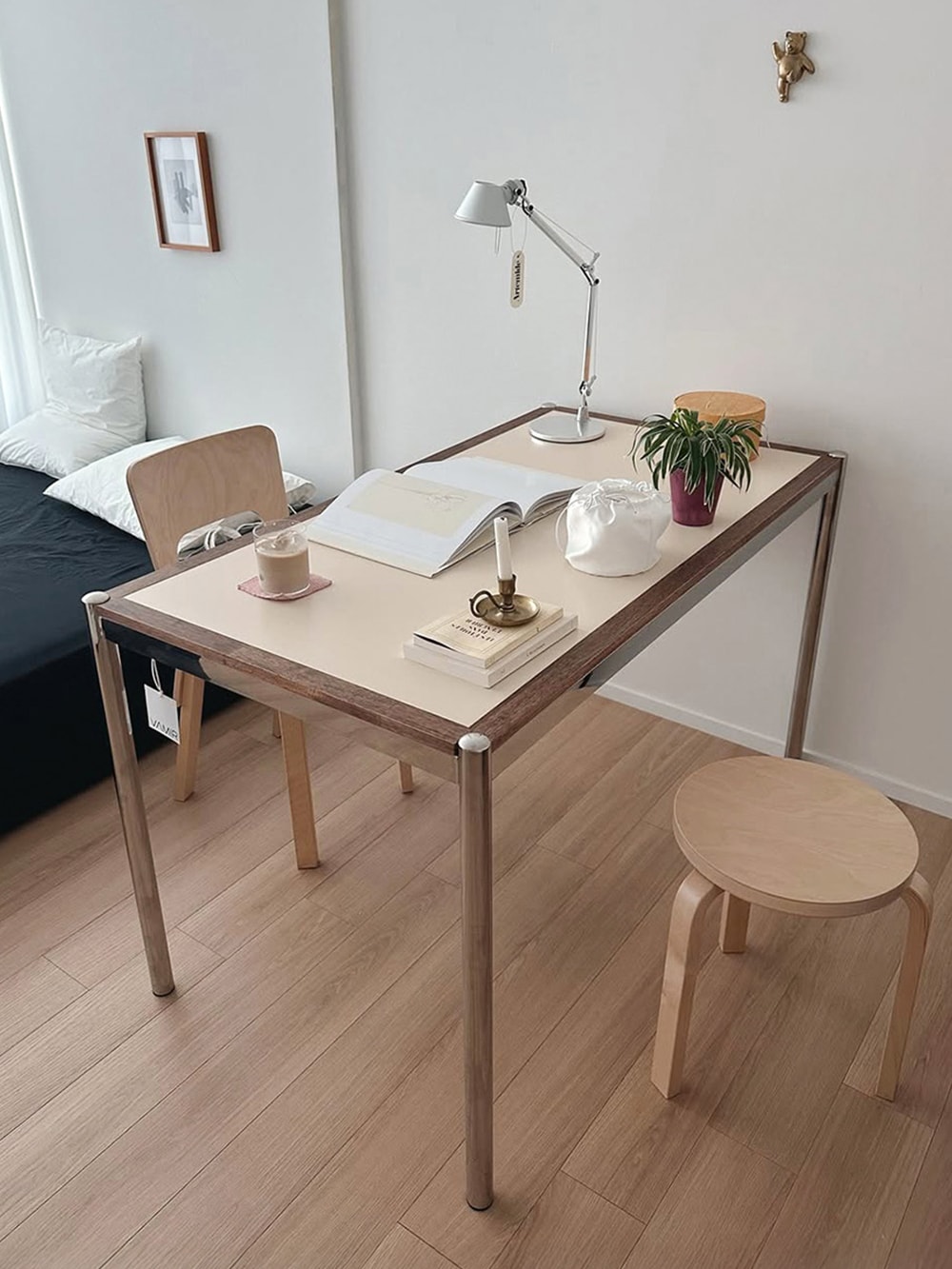 Rustic comfort dining table (러스틱 컴포트 다이닝 테이블)