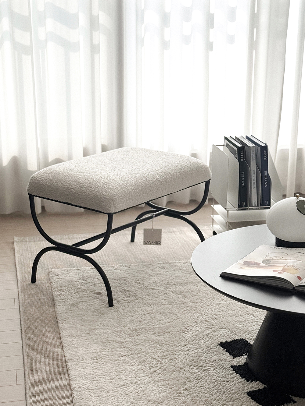 Whipping fabric stool (휘핑 패브릭 스툴)