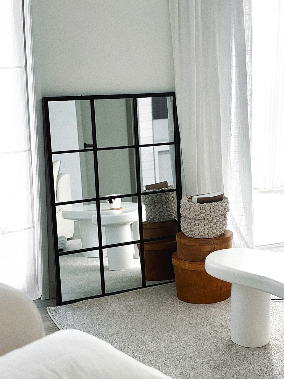 Terrace view mirror (테라스 뷰 미러)