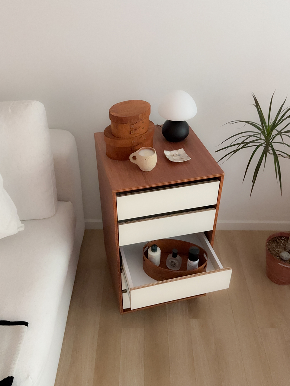 Camel drawer trolley (카멜 서랍 트롤리)
