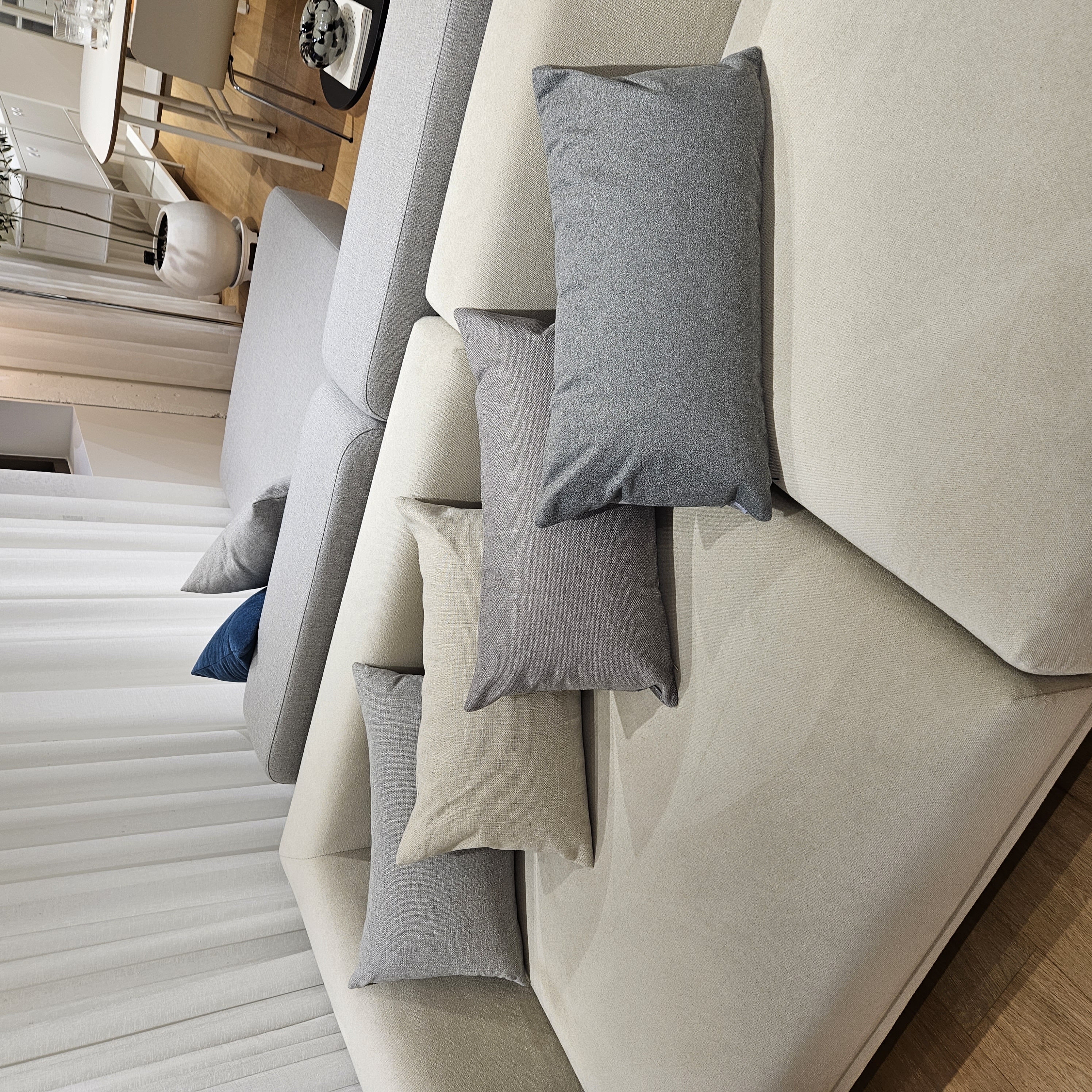 [Clearance Sale] LYKKE Cushion 2+1