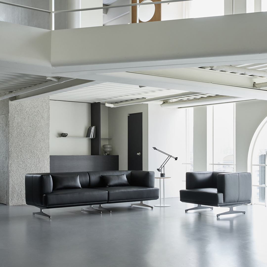 NO12. 2400 Sofa(Leather)
