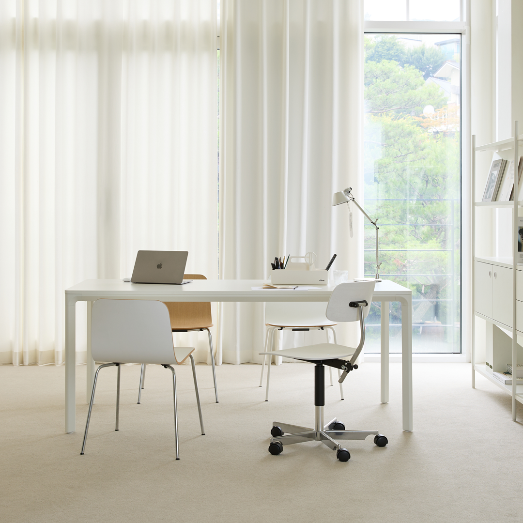 EDGE Basic Desk (1800x750)