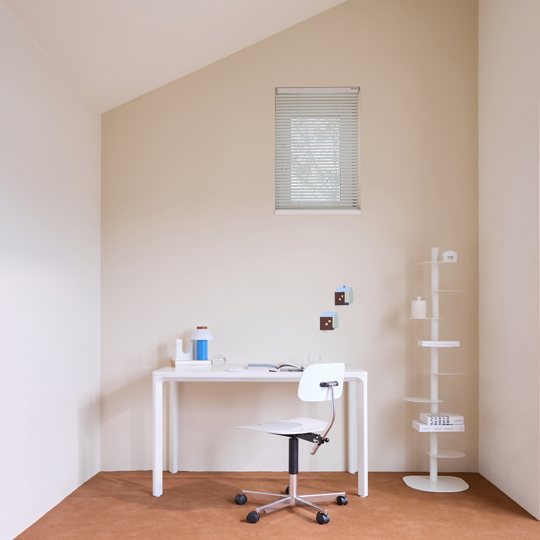 EDGE Basic Desk (1200x600)