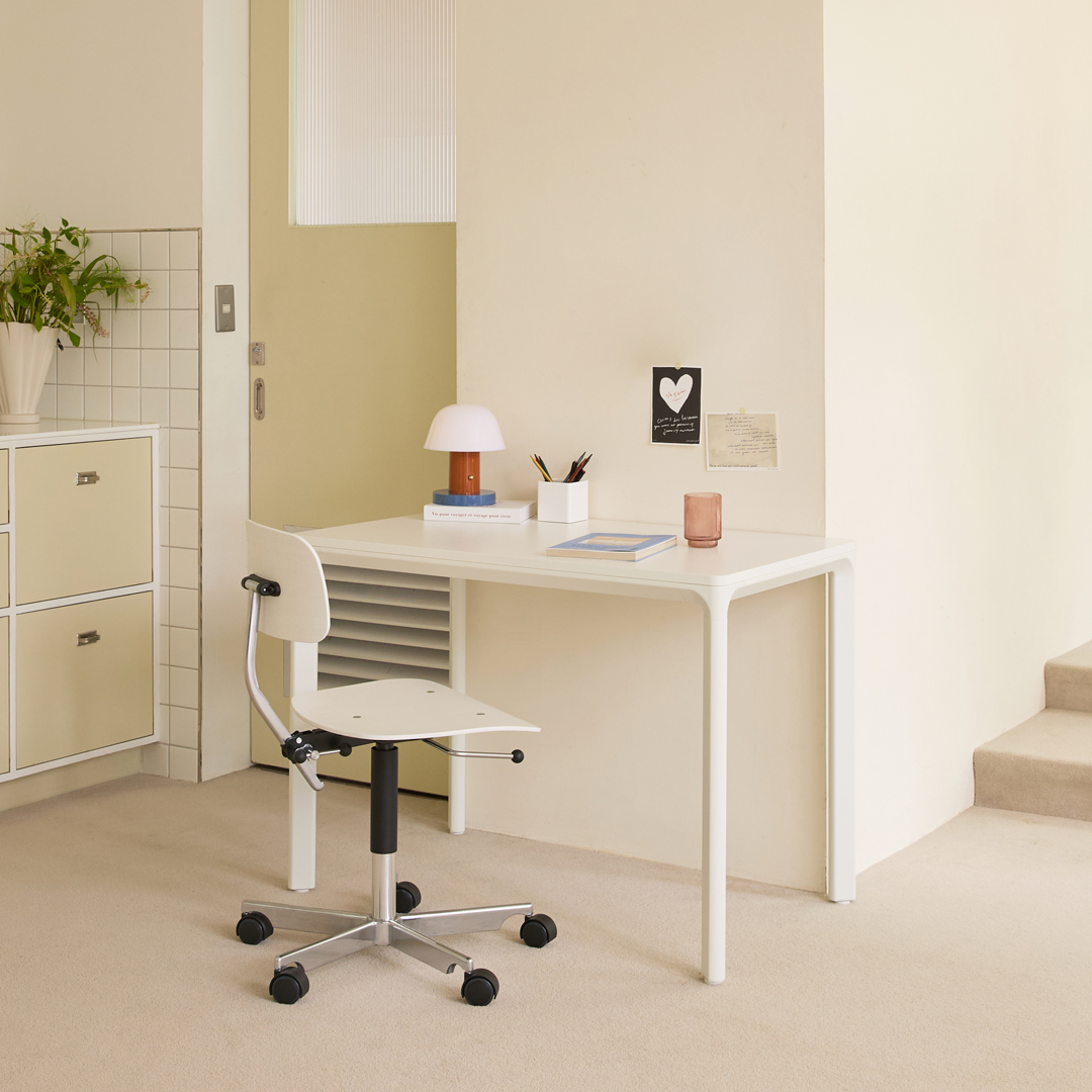 EDGE Basic Desk (1000x600)