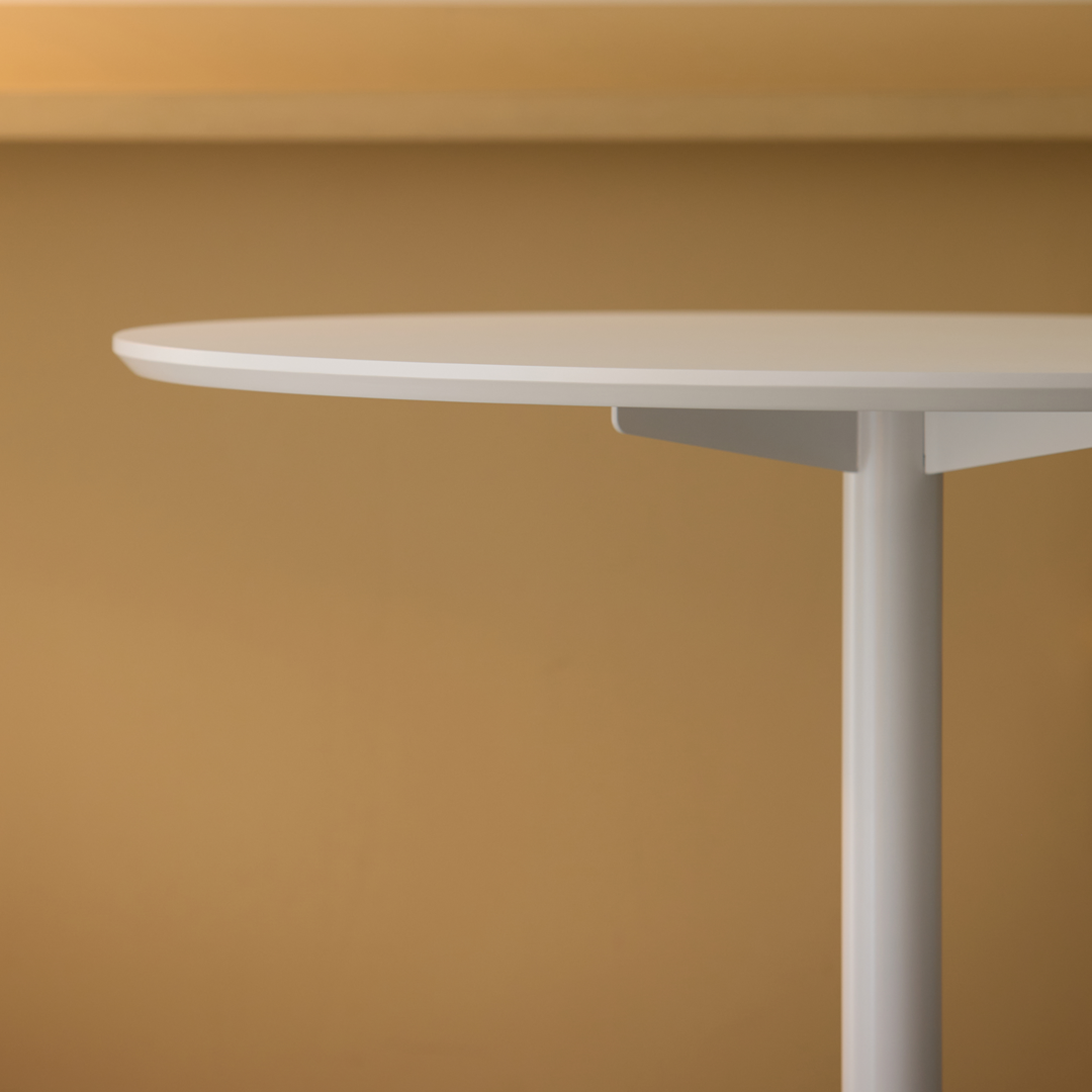M-30 1000 Round Table