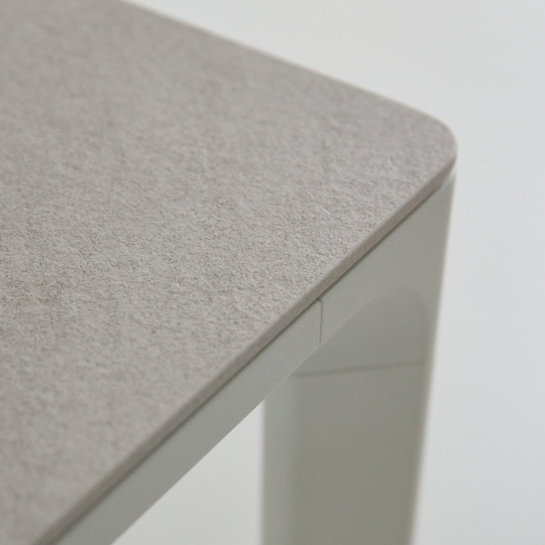 EDGE Ceramic Table 1990