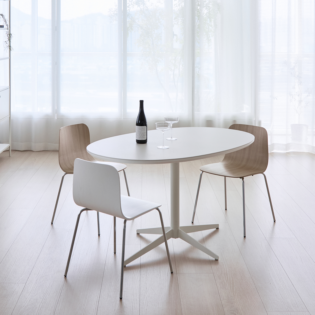 M-30 1400 Oval Ceramic Table