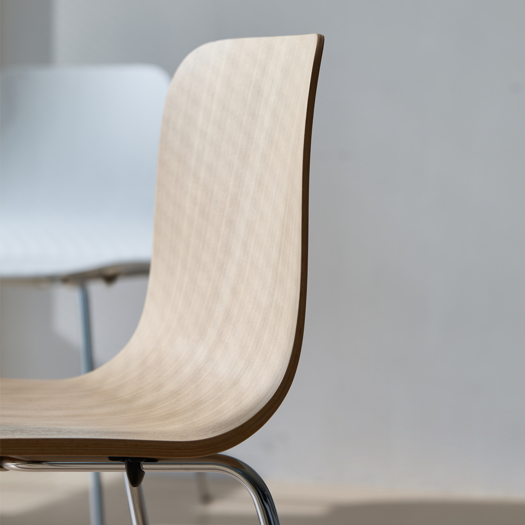 New M-80 Chair (3 color)