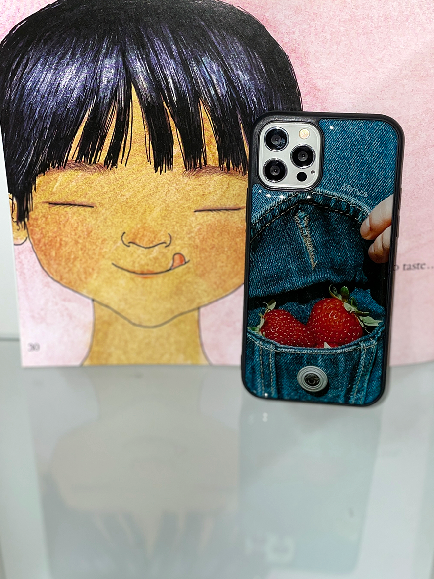 Strawberry Guy [epoxy]