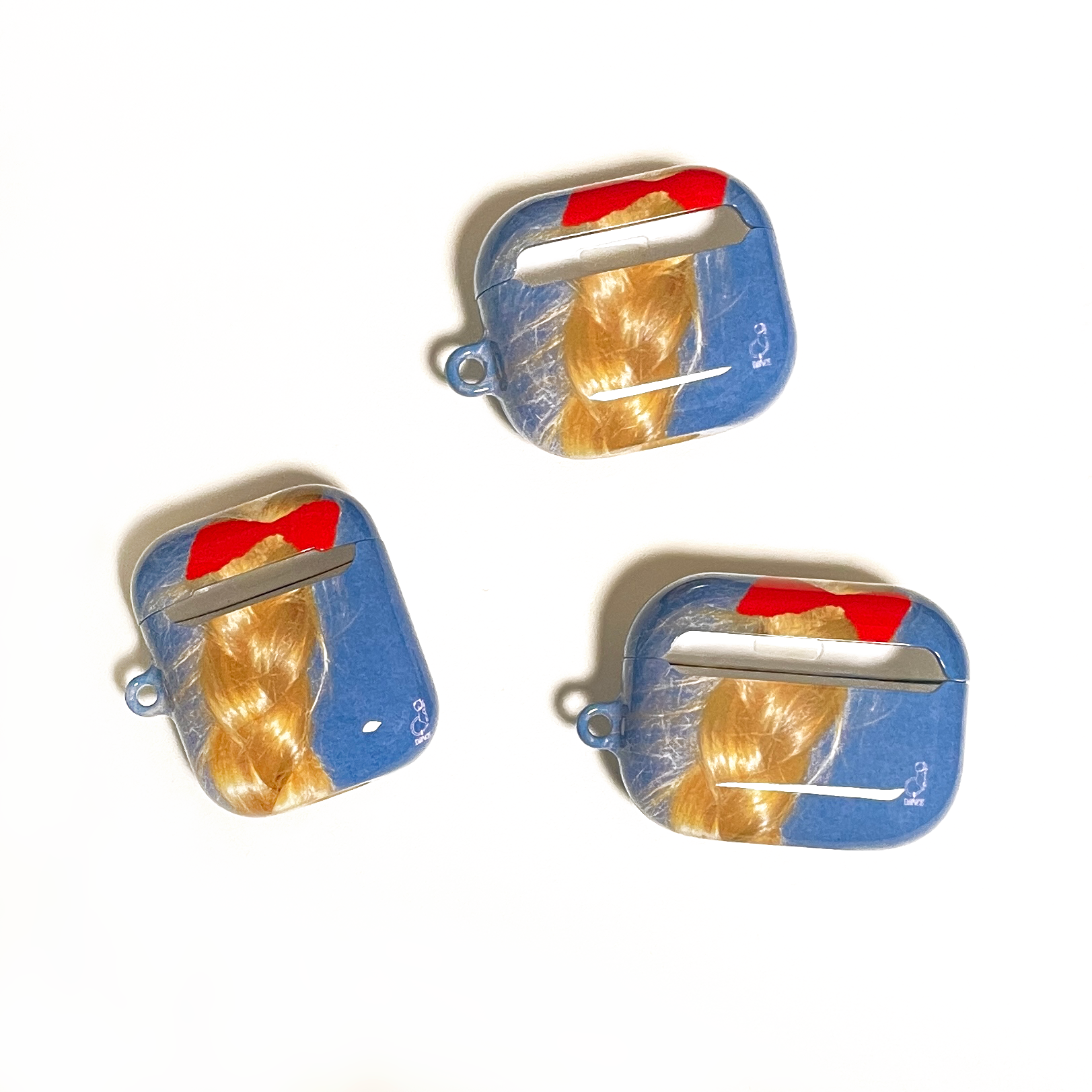 tail airpod case
