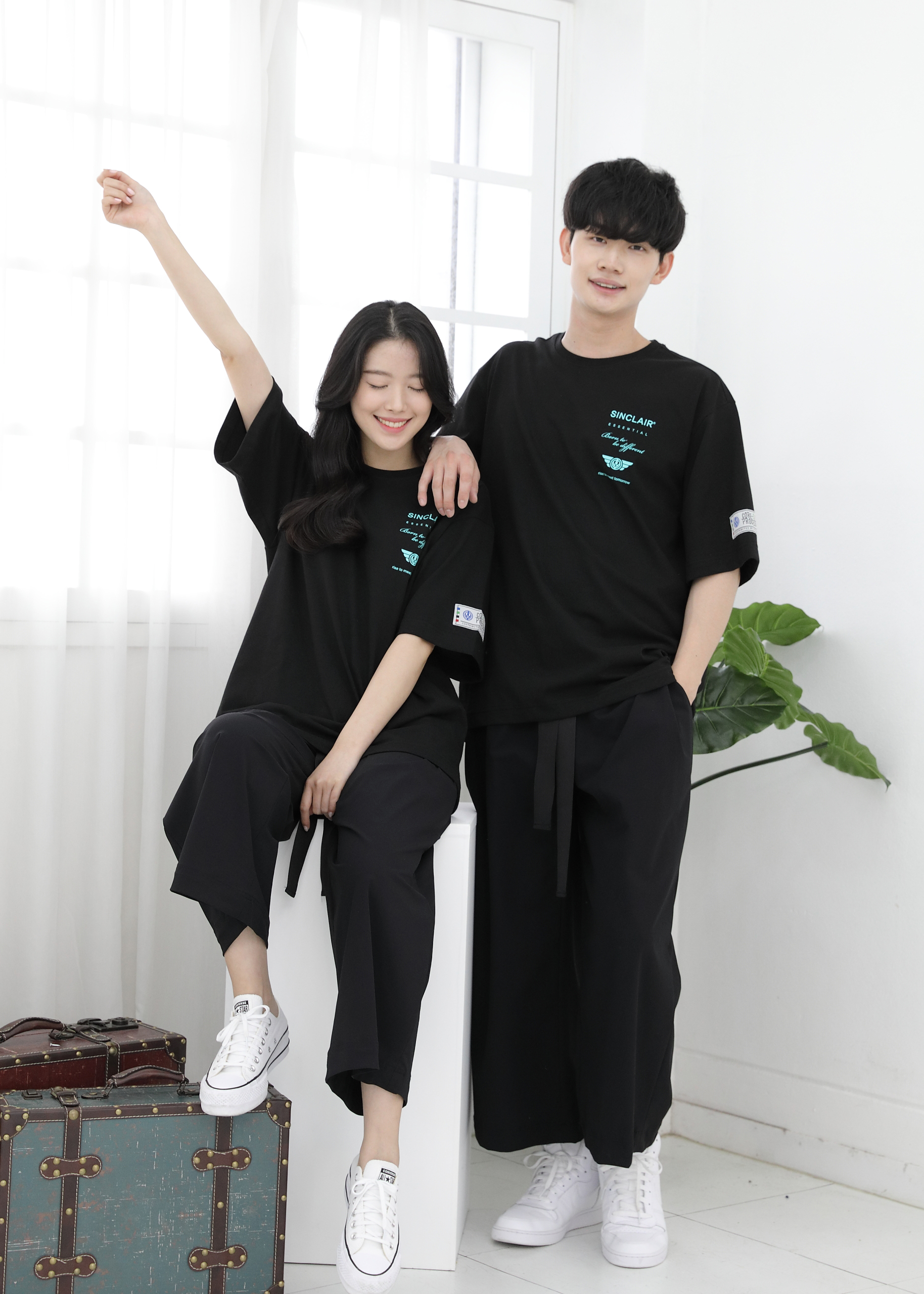 SINCLAIR 싱클레어 에센셜 로고 유니섹스 티셔츠 블랙 오버핏 빅사이즈 반팔 남자 여자