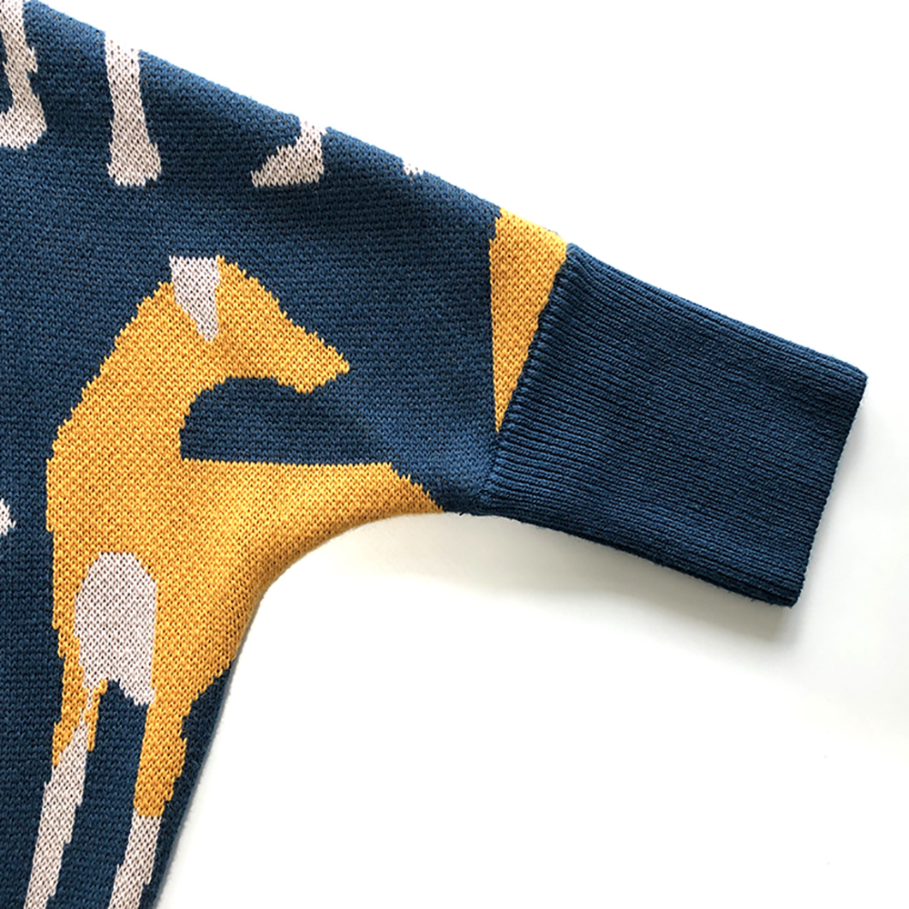 GREYHOUND TOP