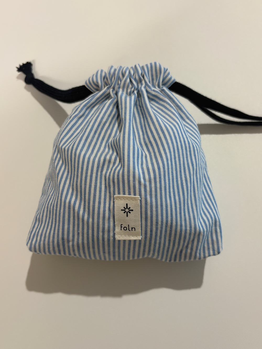 dawn string pouch / blue